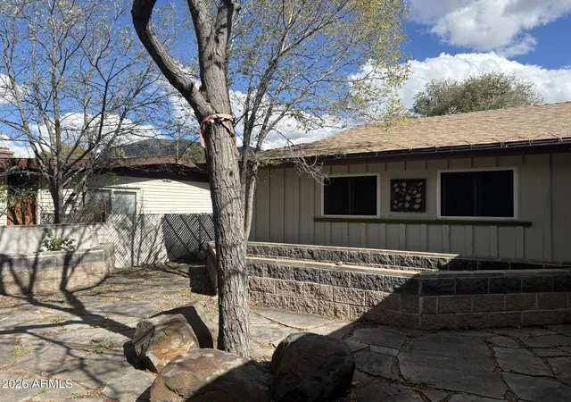 Photo 1 of Single family home for sale at 1818 N San Francisco St, Flagstaff, AZ 86001 | MLS# 7088027 | Listing updated on 2026-10-29