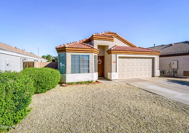 Photo 2 of Single family home for sale at 15538 W Port Royale Ln, Surprise, AZ 85379 | MLS# 7089700 | Listing updated on 2026-10-26