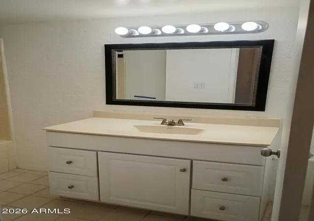 Listing Photo 1 - Condo for sale in building located at 3416 N 44Th St, Phoenix, AZ 85018 - Unit #32