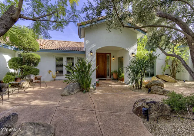 Photo 4 of Single family home for sale at 9825 N 51st Place, Paradise Valley, AZ 85253 | MLS# 7096737 | Listing updated on 2026-10-26