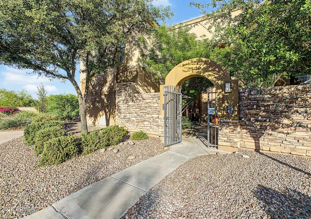 Listing Photo 1 - Condo for sale in building located at 7027 N Scottsdale Rd, Scottsdale, AZ 85253 - Unit #212