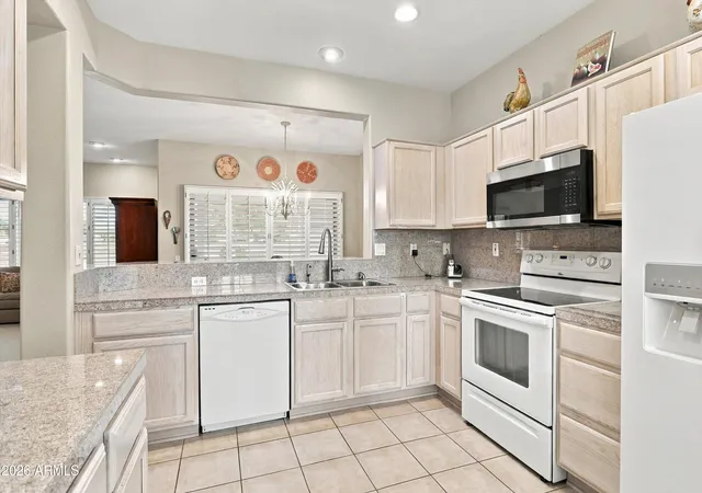 Photo 4 of Single family home for sale at 15556 W Vista Grande Ln, Surprise, AZ 85374 | MLS# 7090944 | Listing updated on 2026-10-29