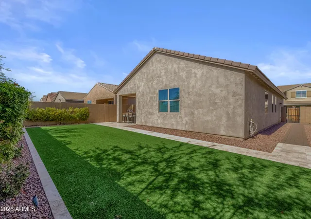 Photo 2 of Single family home for sale at 2917 W Laredo Ln, Phoenix, AZ 85085 | MLS# 7094873 | Listing updated on 2026-10-29