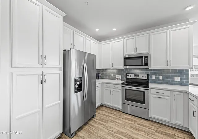 Listing Photo 1 - Condo for sale in building located at 2511 W Queen Creek Rd, Chandler, AZ 85248 - Unit #354