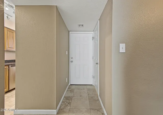 Listing Photo 1 - Condo for sale in building located at 1545 E Sahuaro Dr, Phoenix, AZ 85020 - Unit #14