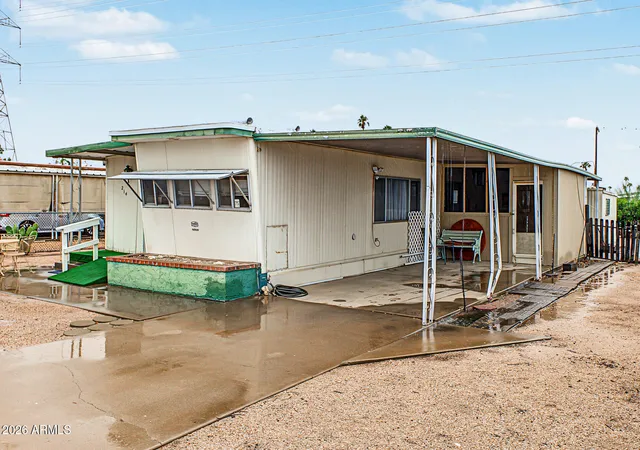 Photo 3 of Sale Pending at 214 S 38th Street, Mesa, AZ 85206 | MLS# 7093870 | Listing updated on 2026-10-29