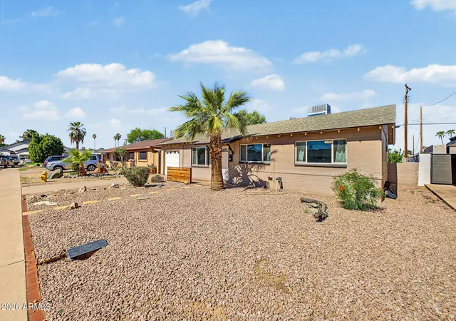Photo 1 of Single family home for sale at 7814 E Loma Land Dr, Scottsdale, AZ 85257 | MLS# 7094802 | Listing updated on 2026-10-29