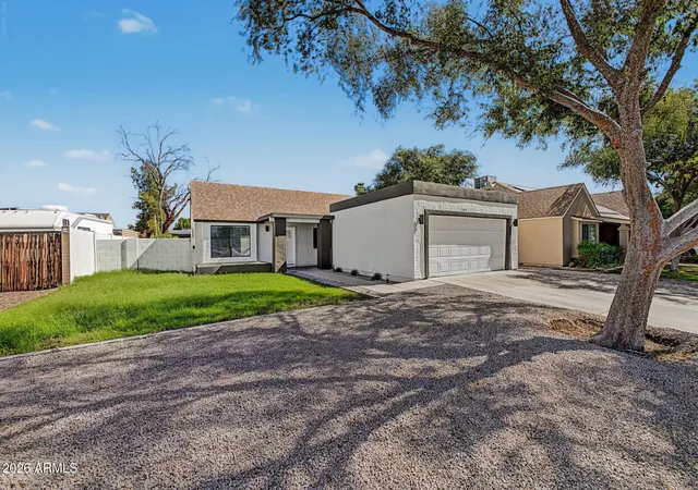 Photo 3 of Single family home for sale at 18819 N 47th Avenue, Glendale, AZ 85308 | MLS# 7097010 | Listing updated on 2026-10-28