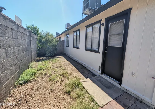 Photo 3 of Townhouse for sale at 5729 N 68th Avenue, Glendale, AZ 85303 | MLS# 7098953 | Listing updated on 2026-10-28