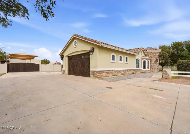 Photo 3 of Single family home for sale at 5502 N 105th Lane, Glendale, AZ 85307 | MLS# 7097566 | Listing updated on 2026-10-28