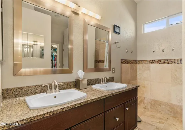 Photo 4 of Single family home for sale at 1090 N Mckemy Ave, Chandler, AZ 85226 | MLS# 7097600 | Listing updated on 2026-10-29