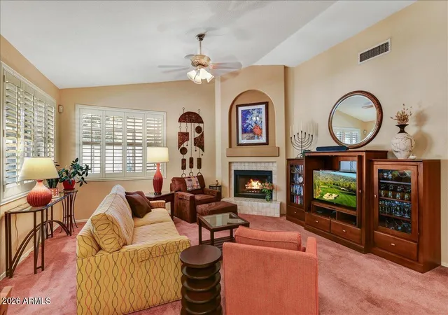 Photo 4 of Single family home for sale at 10343 N 58th Lane, Glendale, AZ 85302 | MLS# 7096996 | Listing updated on 2026-10-28