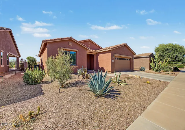 Photo 4 of Single family home for sale at 19932 N Ibis Way, Maricopa, AZ 85138 | MLS# 7096971 | Listing updated on 2026-10-28