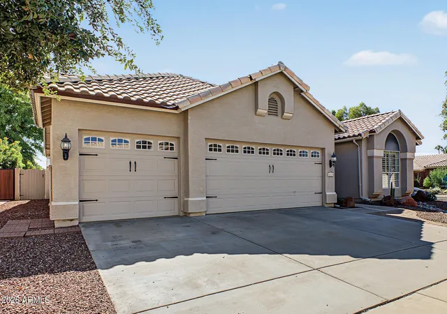 Photo 1 of Single family home for sale at 3319 E Tonto Ln, Phoenix, AZ 85050 | MLS# 7099831 | Listing updated on 2026-10-29