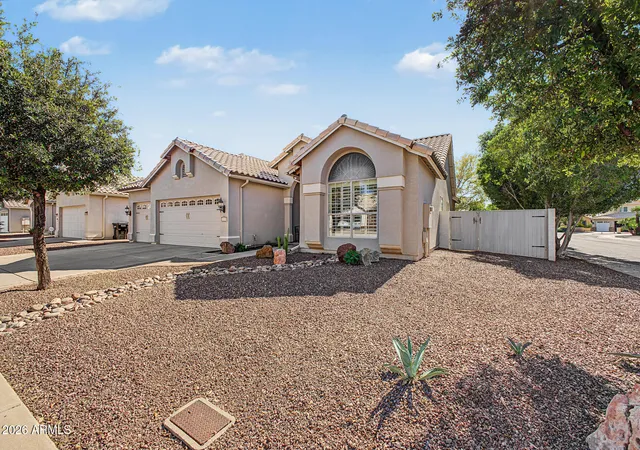 Photo 2 of Single family home for sale at 3319 E Tonto Ln, Phoenix, AZ 85050 | MLS# 7099831 | Listing updated on 2026-10-29