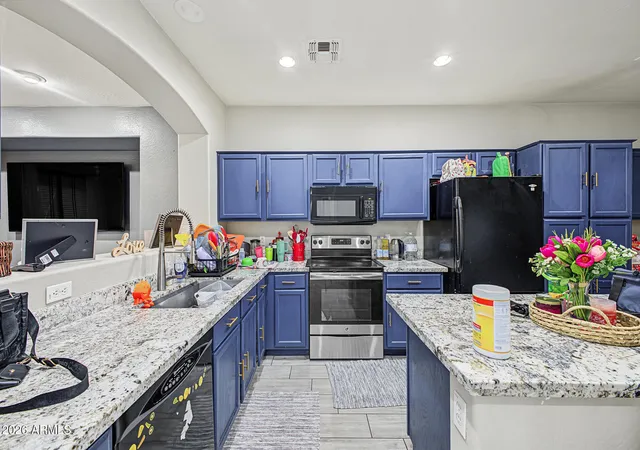 Photo 4 of Single family home for sale at 11566 W La Reata Ave, Avondale, AZ 85392 | MLS# 7097869 | Listing updated on 2026-10-28