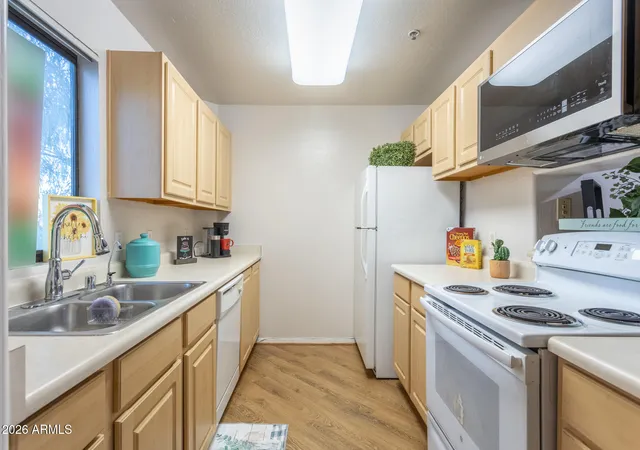 Photo 4 of Townhouse for sale at 1287 N Alma School Rd #228, Chandler, AZ 85224 | MLS# 7099136 | Listing updated on 2026-10-28