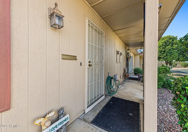 Listing Photo 1 - Condo for sale in building located at 13224 N 98Th Ave, Sun City, AZ 85351 - Unit #R