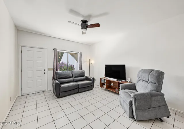 Listing Photo 1 - Condo for sale in building located at 1017 E Maryland Ave, Phoenix, AZ 85014 - Unit #106