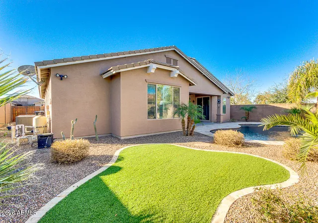 Photo 2 of Sale Pending at 2432 E Mead Dr, Gilbert, AZ 85298 | MLS# 7099037 | Listing updated on 2026-10-28