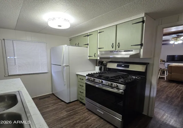 Photo 1 of Manufactured home for sale at 8401 N 67th Avenue #104, Glendale, AZ 85302 | MLS# 7097920 | Listing updated on 2026-10-28
