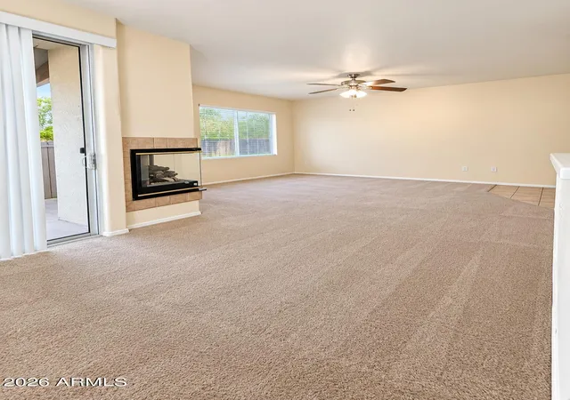Listing Photo 1 - Condo for sale in building located at 2929 W Yorkshire Dr, Phoenix, AZ 85027 - Unit #1025