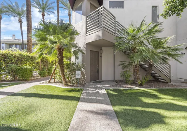 Listing Photo 3 - Condo for sale in building located at 4343 N 21St St, Phoenix, AZ 85016 - Unit #124