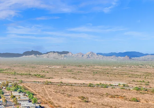 Photo 2 of Manufactured home for sale at 32709 N 223rd Drive, Wittmann, AZ 85361 | MLS# 7098525 | Listing updated on 2026-10-28