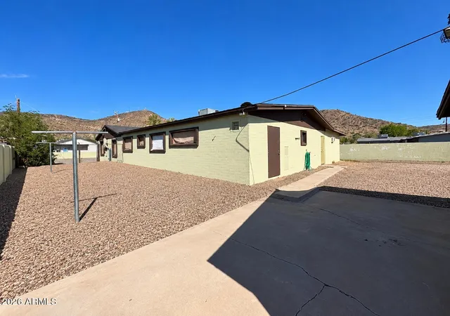 Photo 3 of Single family home for sale at 1517 W Sahuaro Dr, Phoenix, AZ 85029 | MLS# 7099015 | Listing updated on 2026-10-28