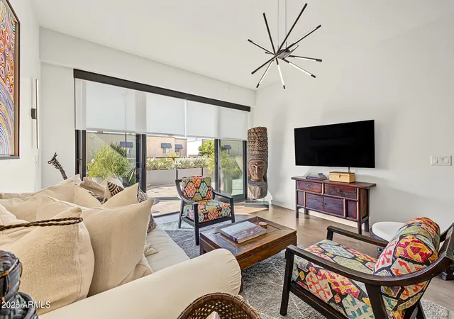 Listing Photo 1 - Condo for sale in building located at 2300 E Campbell Ave, Phoenix, AZ 85016 - Unit #122