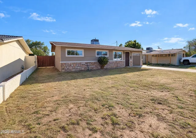 Photo 4 of Single family home for sale at 2221 W Altadena Ave, Phoenix, AZ 85029 | MLS# 7099153 | Listing updated on 2026-10-28
