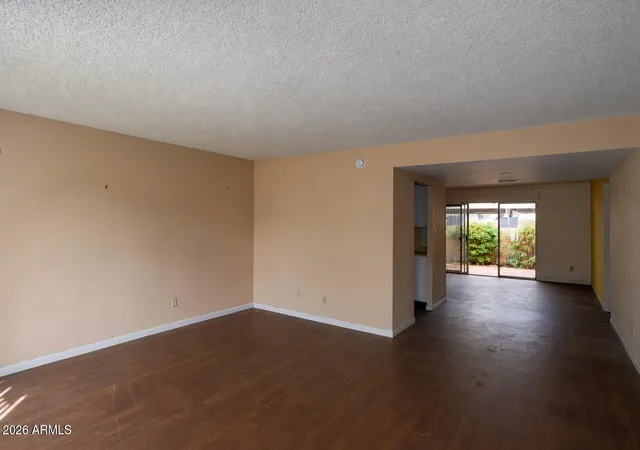 Photo 4 of Townhouse for sale at 5046 N 82nd Street, Scottsdale, AZ 85250 | MLS# 7099790 | Listing updated on 2026-10-29