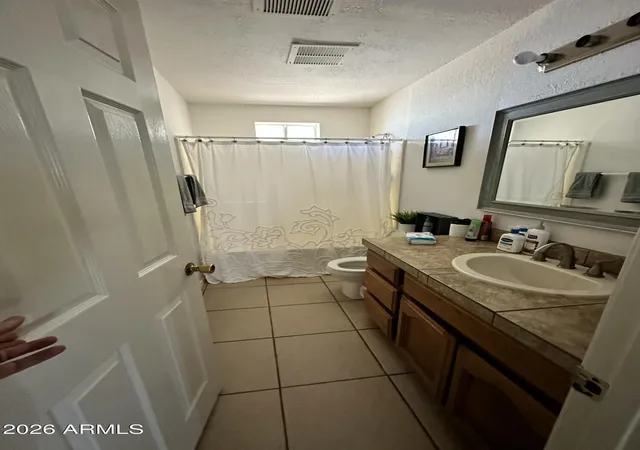 Photo 4 of Single family home for sale at 6042 S 10th Street, Phoenix, AZ 85042 | MLS# 7099412 | Listing updated on 2026-10-29