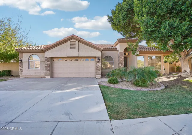Photo 3 of Single family home for sale at 6401 W Orchid Ln, Chandler, AZ 85226 | MLS# 7099545 | Listing updated on 2026-10-29
