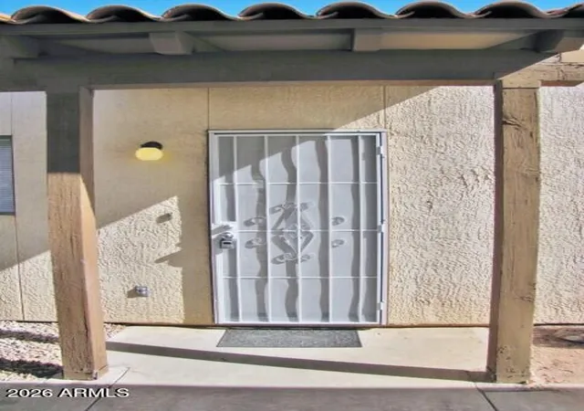Listing Photo 1 - Condo for sale in building located at 1124 Plz Oro Loma, Sierra Vista, AZ 85635 - Unit #A