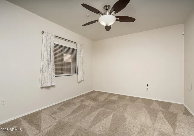 Listing Photo 4 - Condo for sale in building located at 920 E Devonshire Ave, Phoenix, AZ 85014 - Unit #1031