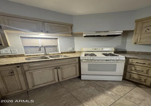 Photo 3 of Manufactured home for sale at 641 N 67th Drive #23, Phoenix, AZ 85043 | MLS# 7099534 | Listing updated on 2026-10-29
