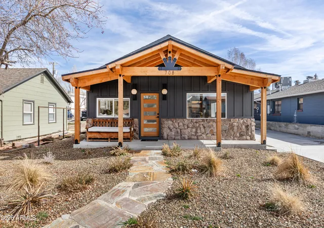 Photo 1 of Single family home for sale at 708 N Humphreys St, Flagstaff, AZ 86001 | MLS# 7099595 | Listing updated on 2026-10-29