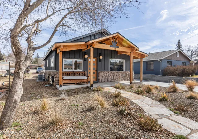 Photo 2 of Single family home for sale at 708 N Humphreys St, Flagstaff, AZ 86001 | MLS# 7099595 | Listing updated on 2026-10-29
