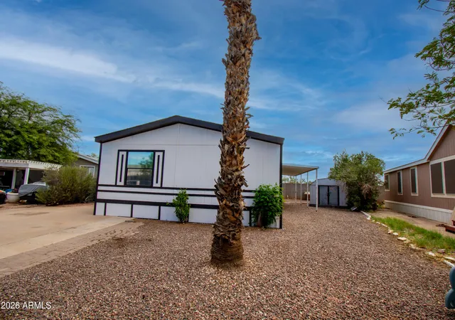 Photo 3 of Manufactured home for sale at 1650 S Arizona Ave #96X, Chandler, AZ 85286 | MLS# 7099731 | Listing updated on 2026-10-29