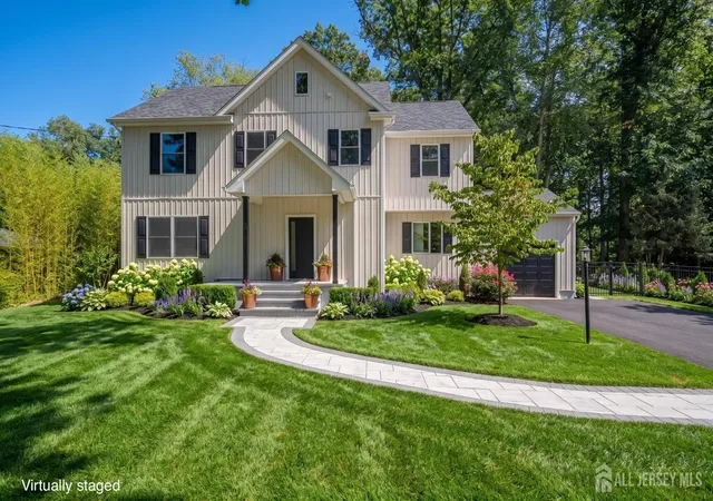 Photo 1 of Single family home for sale at 290 Fresh Ponds Rd, North Brunswick, NJ 08902 | MLS# 2704400R | Listing updated on 2026-09-29