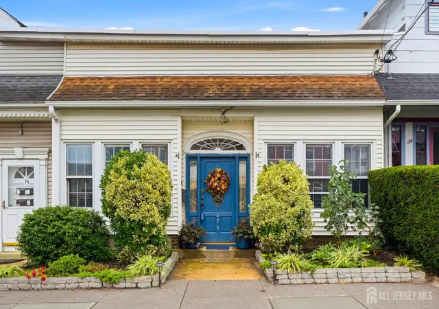 Photo 3 of Single family home for sale at 176 N Broadway St, South Amboy, NJ 08879 | MLS# 2703891R | Listing updated on 2026-09-16