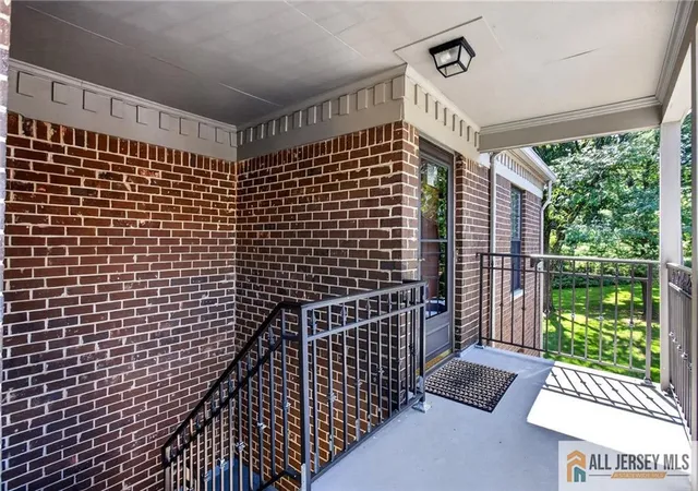 Photo 2 of Condo for sale at 324 Gills Ln #2D, Iselin, NJ 08830 | MLS# 2770495M | Listing updated on 2026-09-25