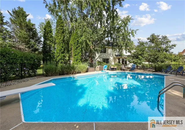 Photo 4 of Single family home for sale at 9 Talmadge Dr, Monroe Township, NJ 08831 | MLS# 2770358M | Listing updated on 2026-09-16