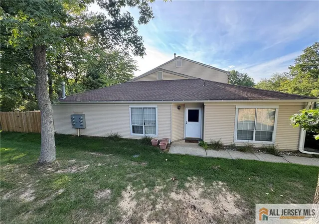 Photo 2 of Condo for sale at 194 Yorkshire Ct, Old Bridge, NJ 08857 | MLS# 2770457M | Listing updated on 2026-09-09