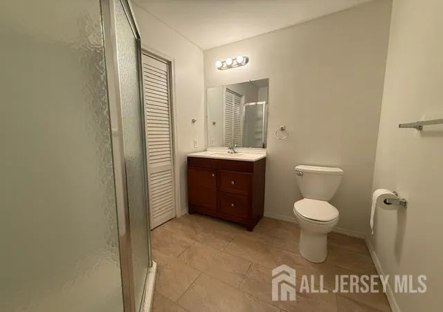 Listing Photo 4 - Condo for sale in building located at 8 Benjamin Franklin Dr, Monroe, NJ 08831 - Unit #G