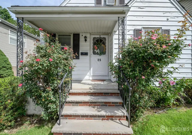 Photo 2 of Single family home for sale at 25 Broad Ter, Bloomfield, NJ 07003 | MLS# 2703783R | Listing updated on 2026-09-08
