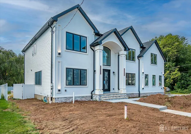 Photo 3 of Single family home for sale at 54 Nevsky St, Edison, NJ 08820 | MLS# 2704746R | Listing updated on 2026-09-23