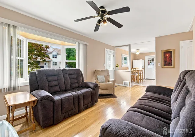 Photo 4 of Single family home for sale at 114 Kendall Dr, Parlin, NJ 08859 | MLS# 2703768R | Listing updated on 2026-09-10