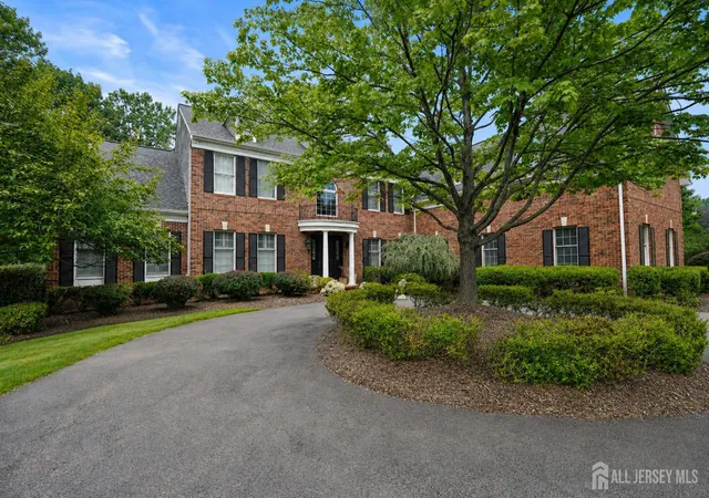 Photo 3 of Single family home for sale at 17 Spring Lake Dr, Far Hills, NJ 07931 | MLS# 2704060R | Listing updated on 2026-09-28